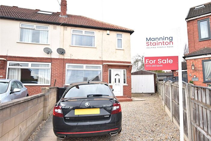 3 Bedroom Semi Detached House For Sale In Brian Place, Leeds, West Yorkshire, LS15