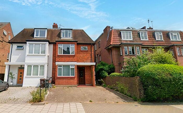 6 Bedroom Semi Detached House For Sale In Chiswick Lane, Chiswick, W4