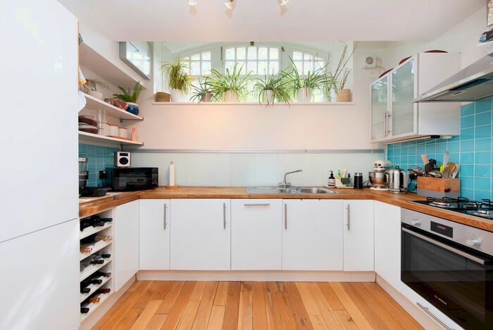 2 Bedroom Property To Rent In Bradshaw Close, London, SW19