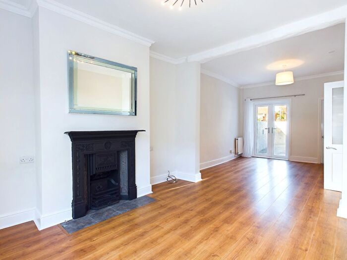2 Bedroom End Terrace House To Rent In Adelaide Street, York, YO23