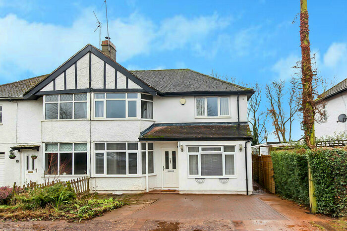 4 Bedroom Semi-Detached House For Sale In Hilltop Road, Little Harrowden, NN9