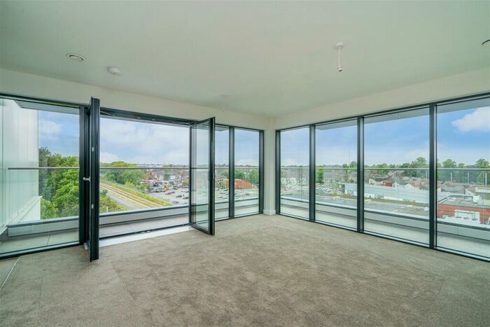 2 Bedroom Apartment To Rent In Collingdon Street, Luton, LU1