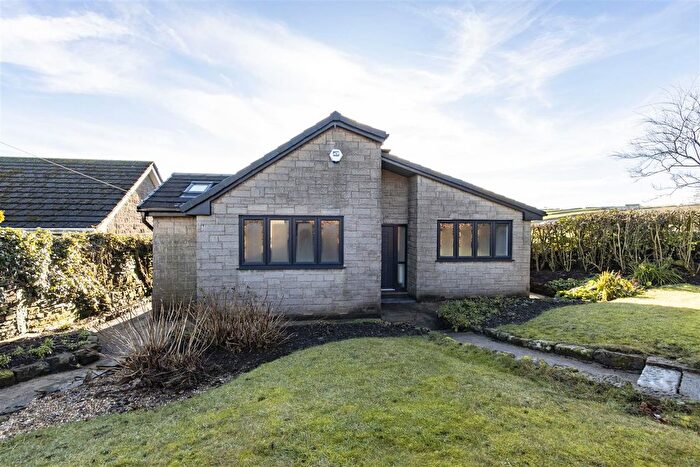 3 Bedroom Detached Bungalow For Sale In Main Road, Wadshelf, Chesterfield, S42