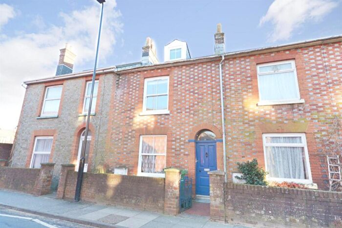 3 Bedroom Terraced House To Rent In Newport, Isle Of Wight, PO30