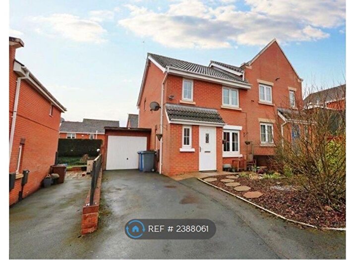 3 Bedroom Semi-Detached House To Rent In Topaz Close, Milton, ST6