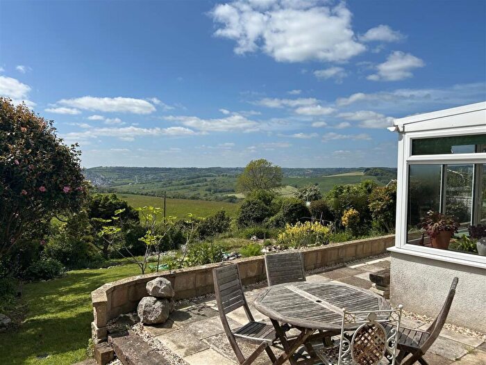 4 Bedroom Detached Bungalow For Sale In Pitmans Lane, Morcombelake, Bridport, DT6