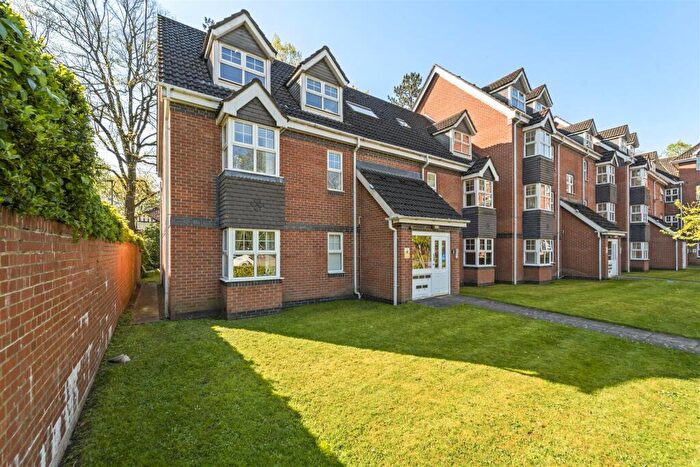 2 Bedroom Apartment For Sale In Woodcourt, Brooklands Road, Sale, M33