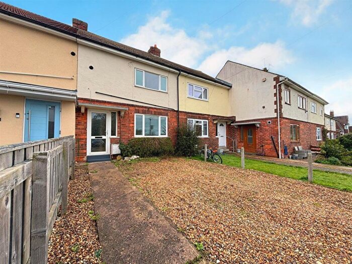 3 Bedroom Terraced House For Sale In Arnold Lane West, Arnold, Hull, HU11