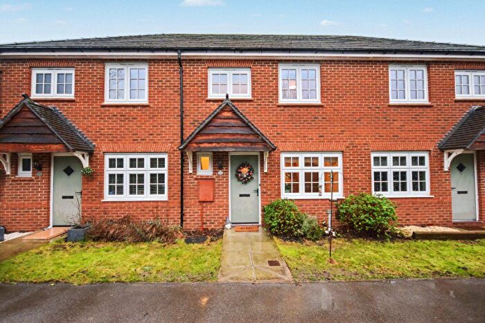 3 Bedroom Town House For Sale In Rosedale Court, Wakefield, West Yorkshire, WF1