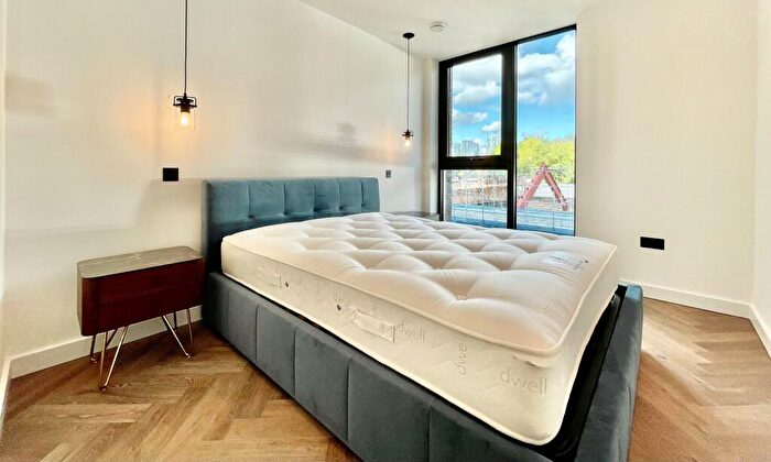 1 Bedroom Apartment To Rent In , E1W