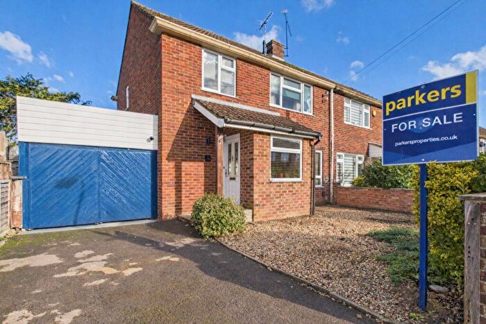 3 Bedroom Semi Detached House For Sale In Neath Gardens, Tilehurst, Reading, Berkshire, RG30