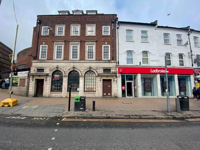 2 Bedroom Flat To Rent In Flat, Lordshiplane, Wood Green, N22