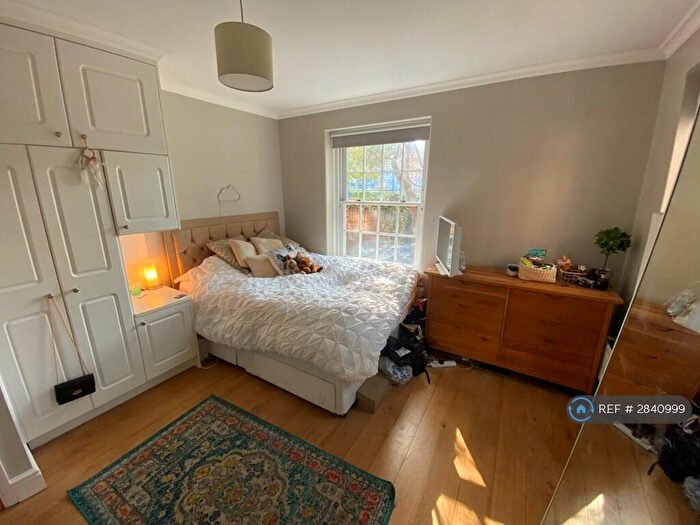 4 Bedroom Flat To Rent In Vauxhall Street, London, SE11