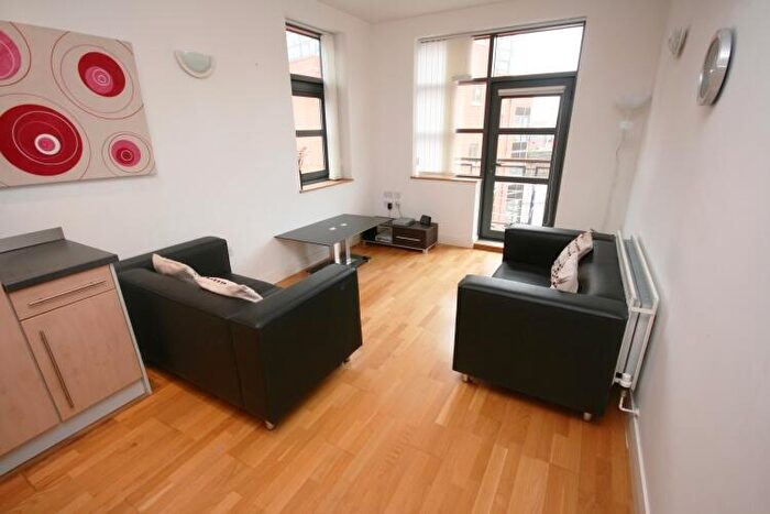 2 Bedroom Apartment To Rent In Ellesmere Street Manchester, M15