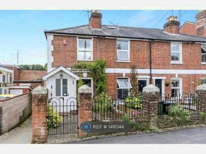 2 Bedroom End Of Terrace House To Rent In Western Road, Winchester, SO22