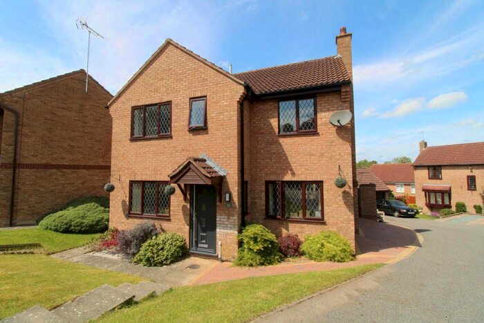 4 Bedroom Detached House To Rent In Livingstone Road, Daventry, NN11