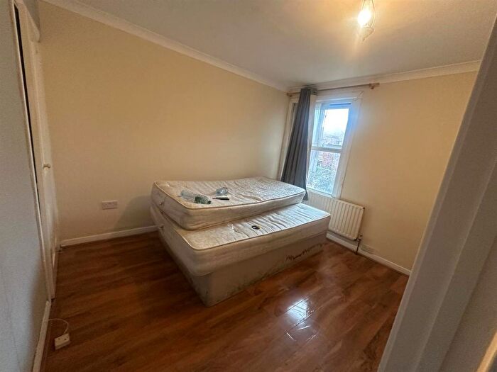 4 Bedroom Terraced House To Rent In Upton Road, Hounslow, TW3