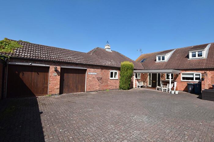 4 Bedroom Barn Conversion For Sale In Sutton Court, Park Lane, Sutton Bonington, LE12