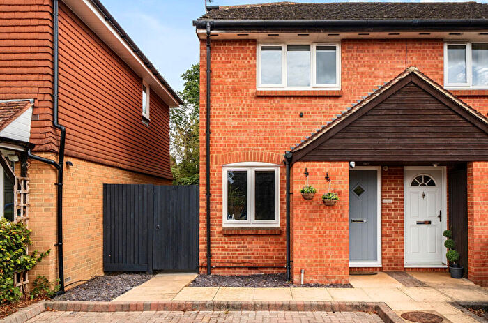 2 Bedroom End Of Terrace House For Sale In Portia Grove, Warfield, Bracknell, Berkshire, RG42