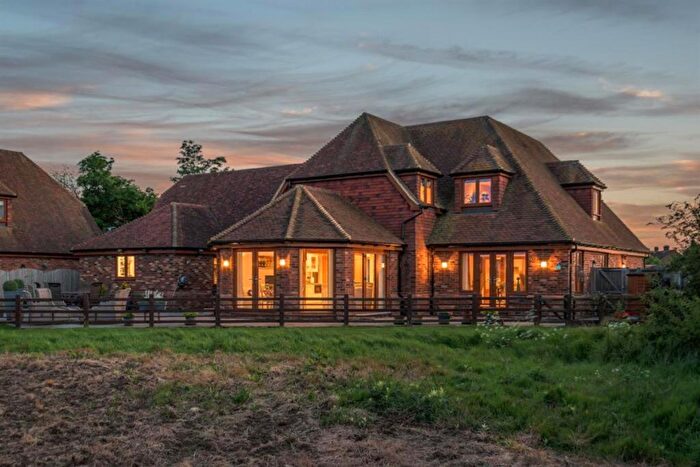 4 Bedroom Detached House For Sale In Cawne Close, Wilstead, MK45