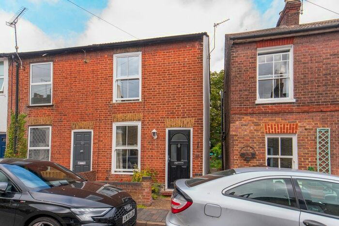 2 Bedroom End Of Terrace House To Rent In Alexandra Road, St.Albans, AL1