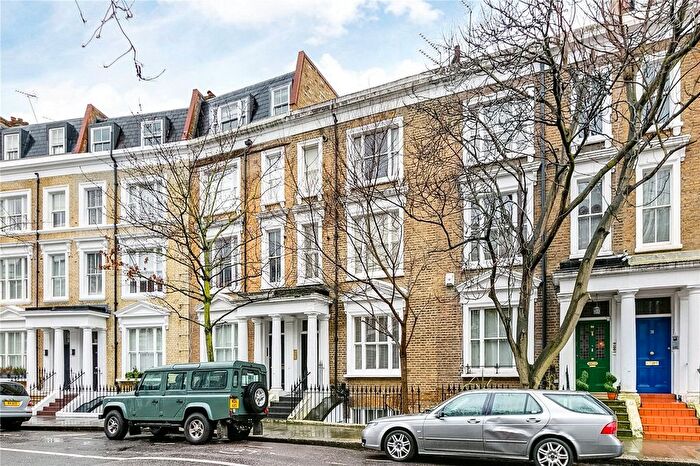 1 Bedroom Flat To Rent In Kempsford Gardens, Earls Court, SW5