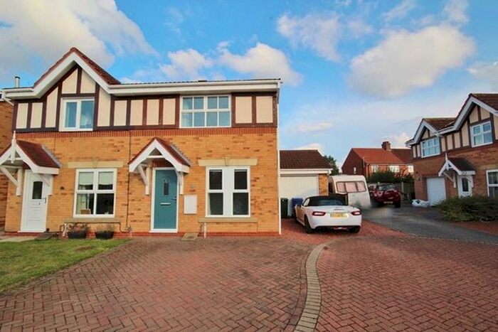 2 Bedroom Semi-Detached House To Rent In Pindars Way, Barlby, Selby, YO8