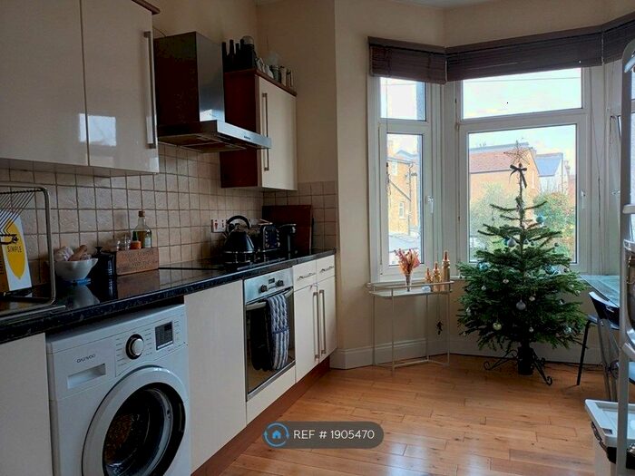 1 Bedroom Flat To Rent In Ellison Road, London, SW16