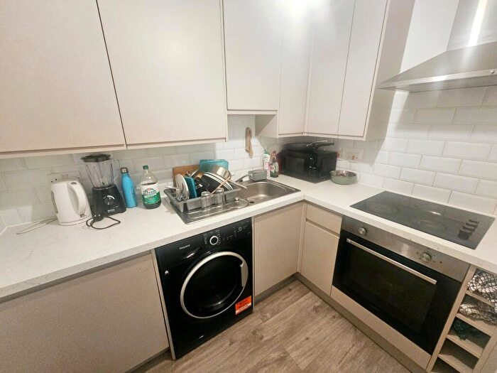 1 Bedroom Flat To Rent In College Place, Southampton, SO15