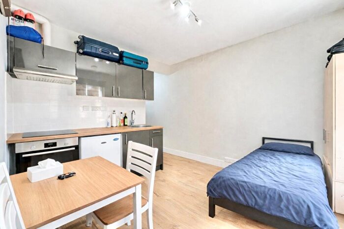 Flat To Rent In Iverson Road, NW6