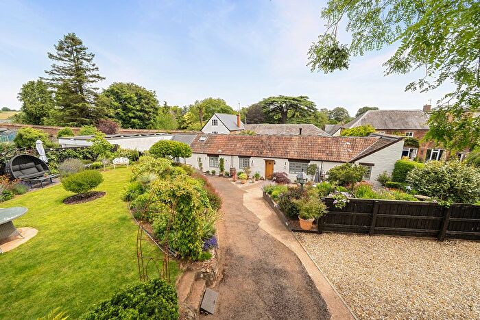 2 Bedroom Cottage For Sale In West Monkton, Taunton, TA2