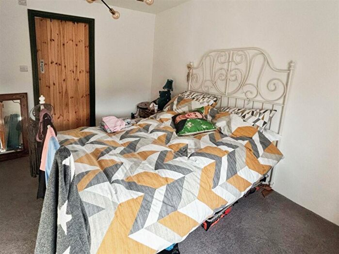 3 Bedroom Terraced House For Sale In Southam Street, Kineton, Warwick, CV35