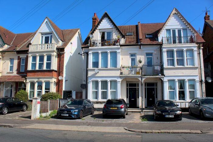 1 Bedroom Flat To Rent In Genesta Road, Westcliff-On-Sea, SS0