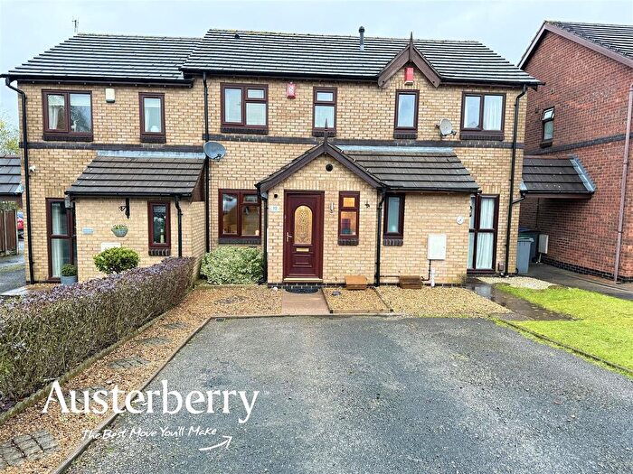 2 Bedroom Town House For Sale In Dovecote Place, Stoke-On-Trent, ST3