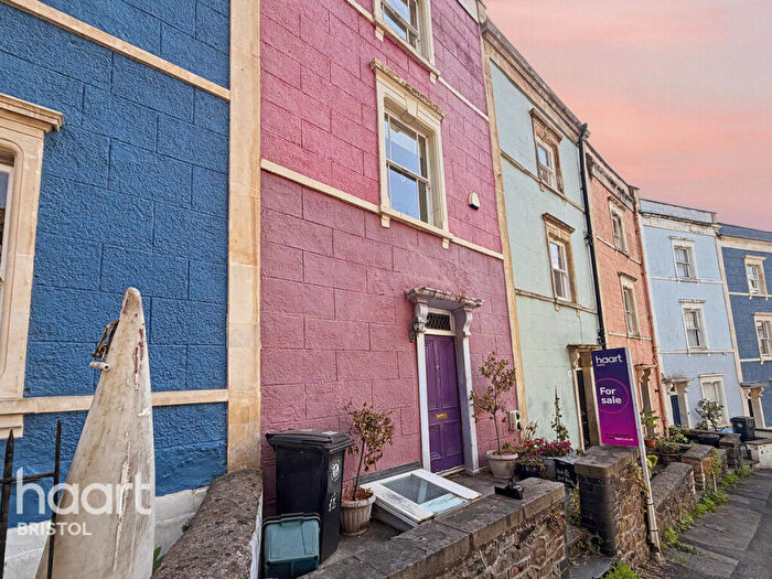 2 Bedroom Town House For Sale In Ambrose Road, Bristol, BS8