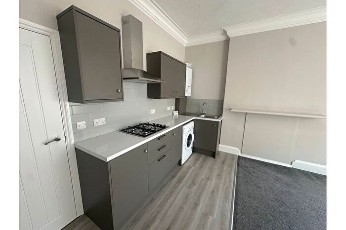 1 Bedroom Flat To Rent In Woodstock Road, Croydon, Surrey, CR0