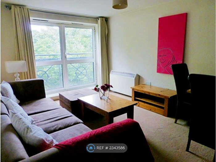 1 Bedroom Flat To Rent In Gean Court, London, N11