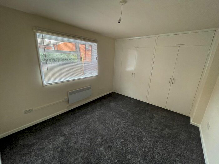 1 Bedroom Flat To Rent In Fosse Road South, Leicester, LE3