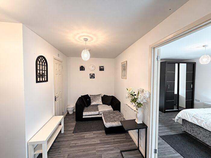 1 Bedroom Flat To Rent In Chesterfield Close, Orpington, BR5