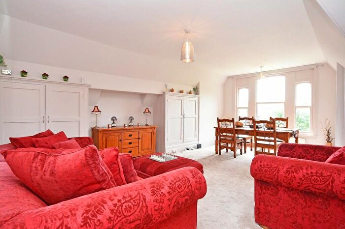 2 Bedroom Apartment To Rent In Lancaster Road, Harrogate, HG2