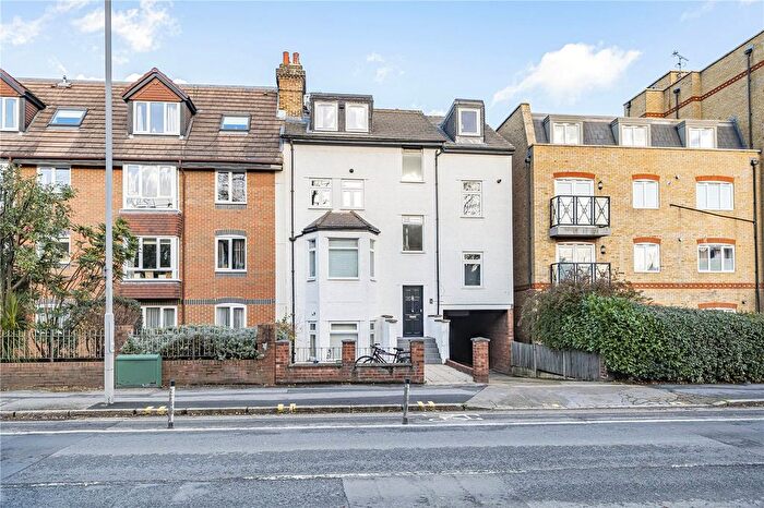 1 Bedroom Flat For Sale In Kingston Road, New Malden, KT3