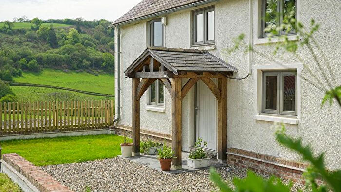 5 Bedroom Detached House For Sale In Dyffryn Cottage, Llanfynydd, Carmarthen, SA32