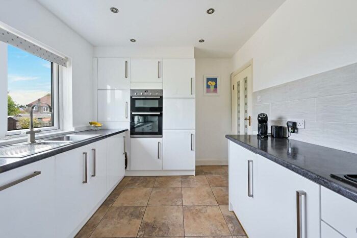 2 Bedroom Detached Bungalow For Sale In The Drive, Ewell, KT19