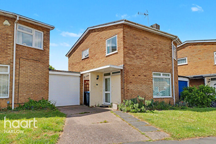 3 Bedroom Link Detached House For Sale In Little Brays, Harlow, CM18