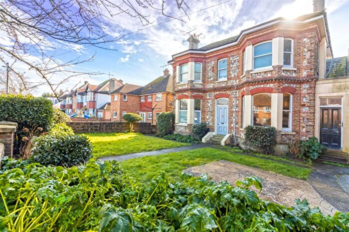 1 Bedroom Apartment To Rent In Lansdowne Road, Worthing, BN11