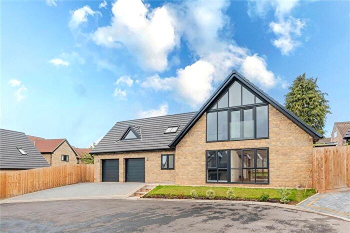 4 Bedroom Detached House For Sale In Bridge Close, Wick, Bristol, Gloucestershire, BS30