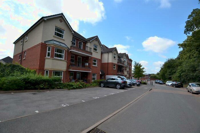 2 Bedroom Flat To Rent In Trefoil Gardens, DY8