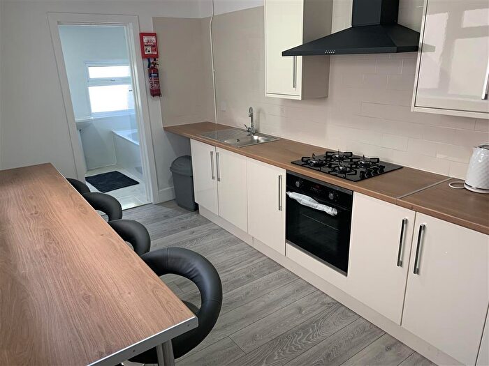 4 Bedroom House To Rent In Bertram Street, Cardiff, CF24
