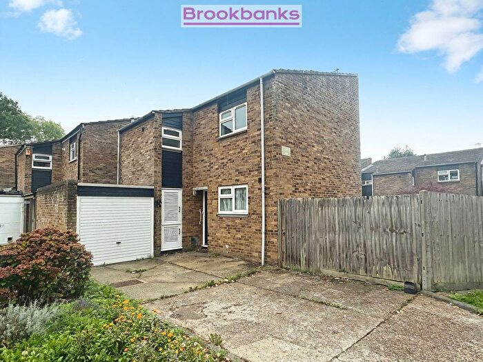 3 Bedroom Semi-Detached House For Sale In Smithyfield, Edenbridge, TN8