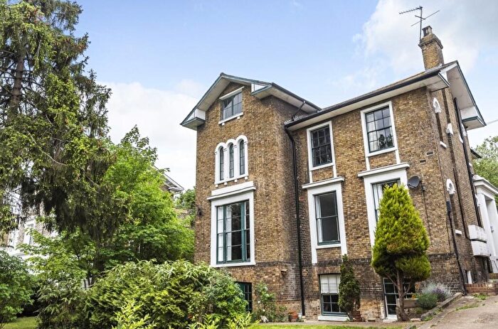 2 Bedroom Flat To Rent In Honor Oak Road London, SE23